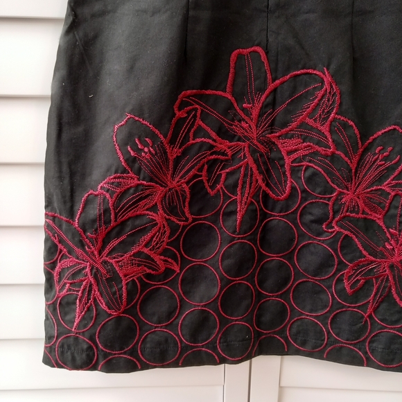 Desigual Black Fitted Dress Size 10 Embroidered Floral BNWT - Picture 14 of 15